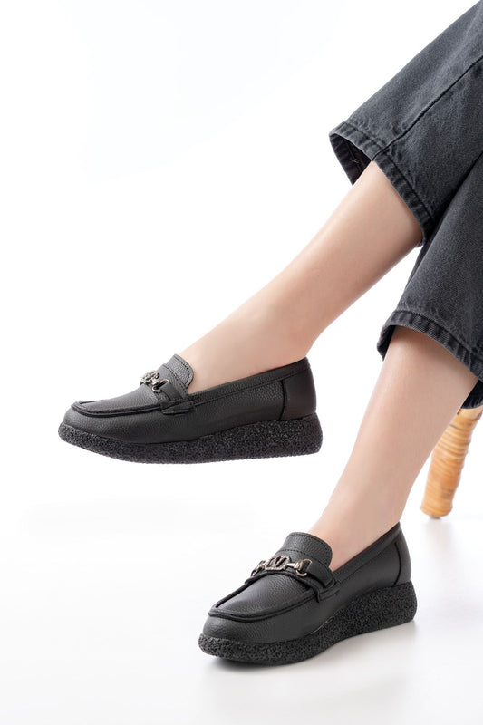 İNF-150-01 Siyah Taş Aksesuarlı Günlük Kadın Ayakkabı - Siyah