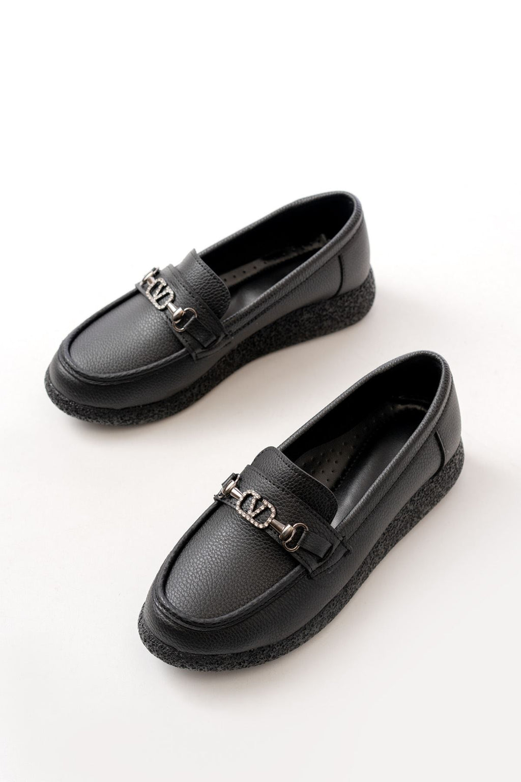 Ayakkabı Aşkı İNF-15-01 Siyah Taş Aksesuarlı Günlük Kadın Ayakkabı - Ayakkabı Aşkı