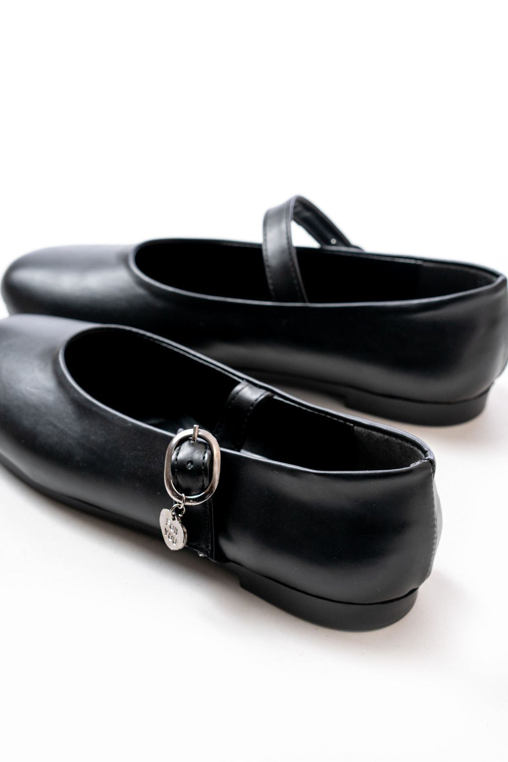 Ayakkabı Aşkı İNF-324 Siyah Baretli Tokalı Günlük Kadın Babet - Ayakkabı Aşkı