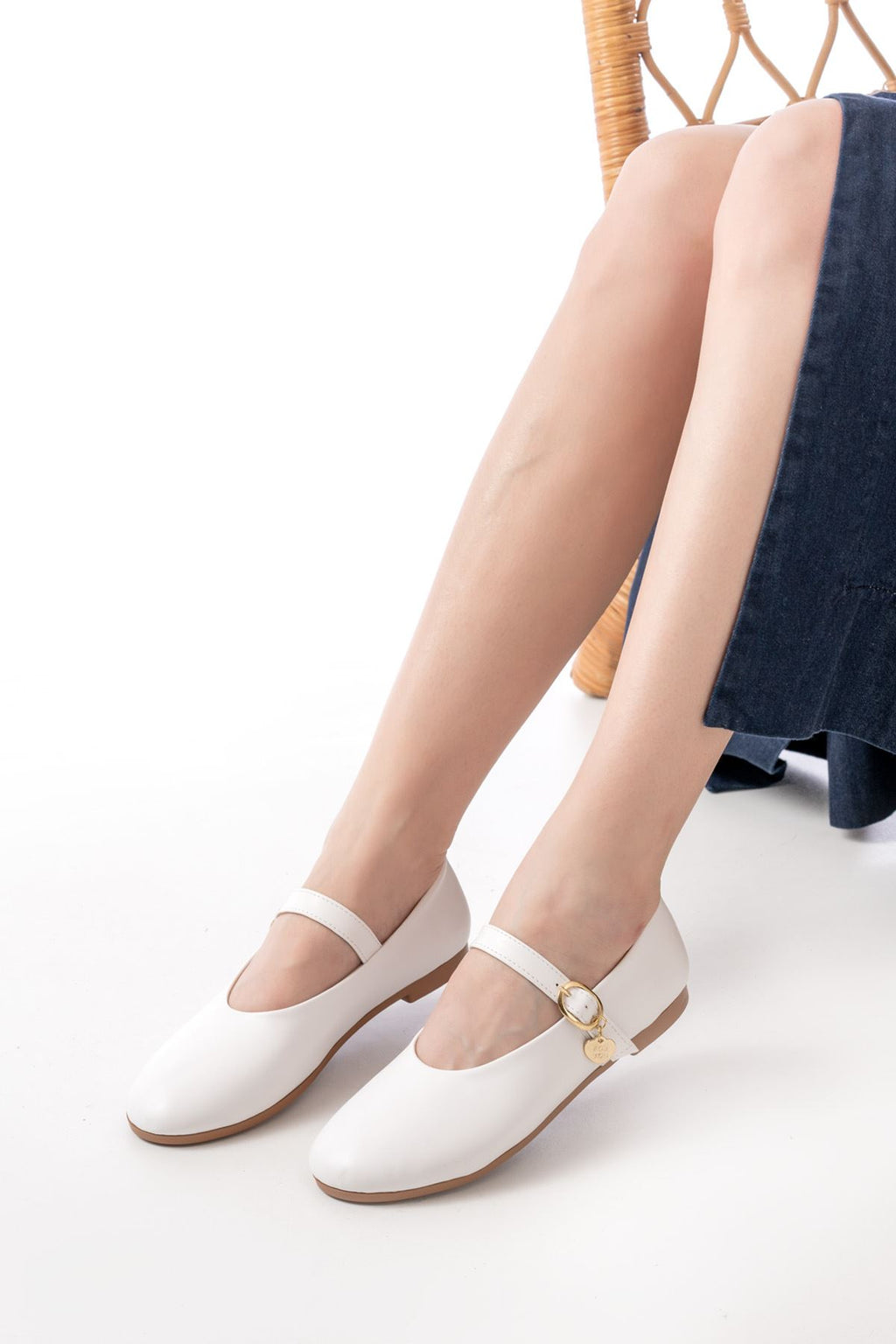 Ayakkabı Aşkı İNF-324 Beyaz Baretli Tokalı Günlük Kadın Babet - Ayakkabı Aşkı