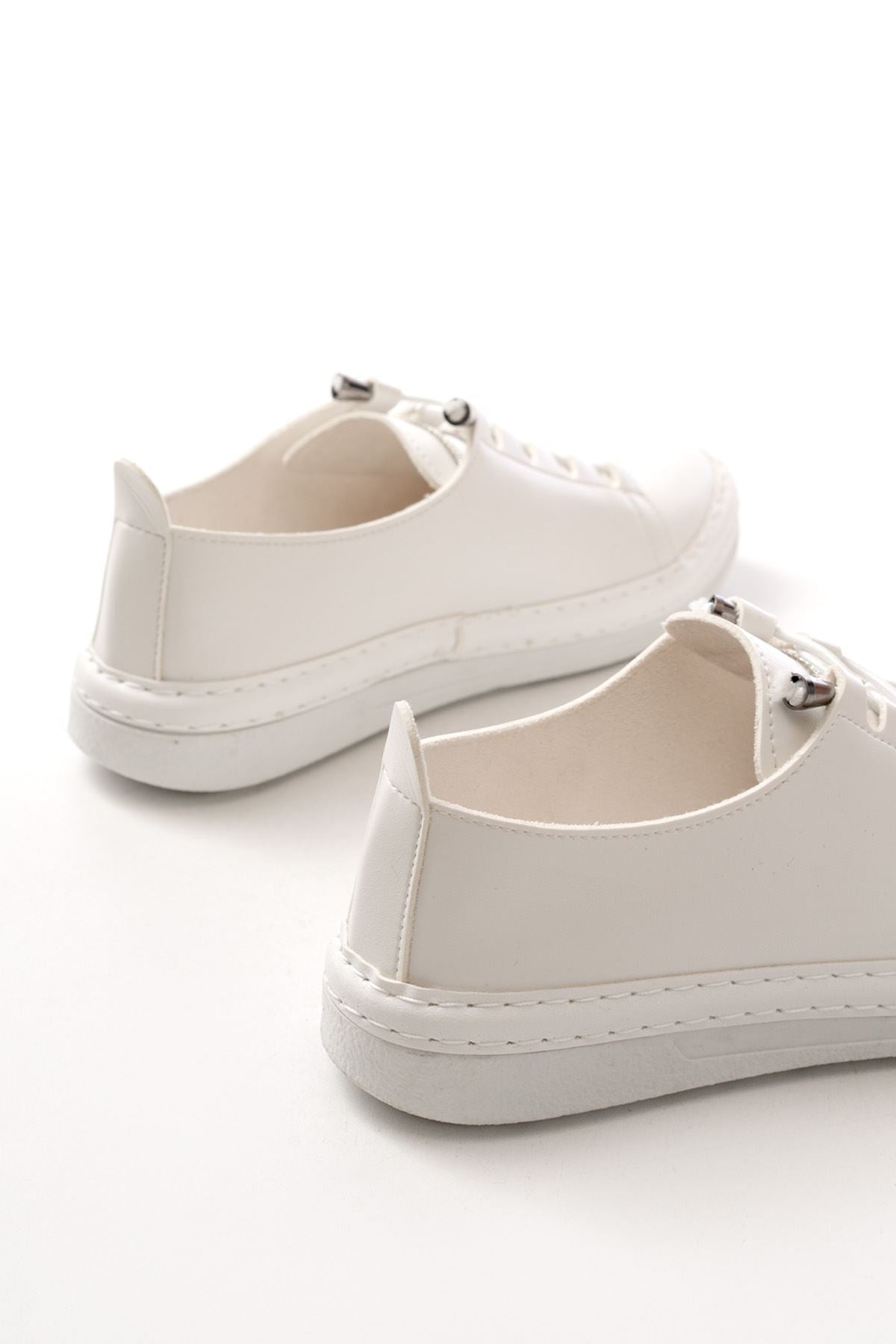 Ayakkabı Aşkı Beyaz Bağcıklı Taş Aksesuarlı Günlük Spor Ayakkabı