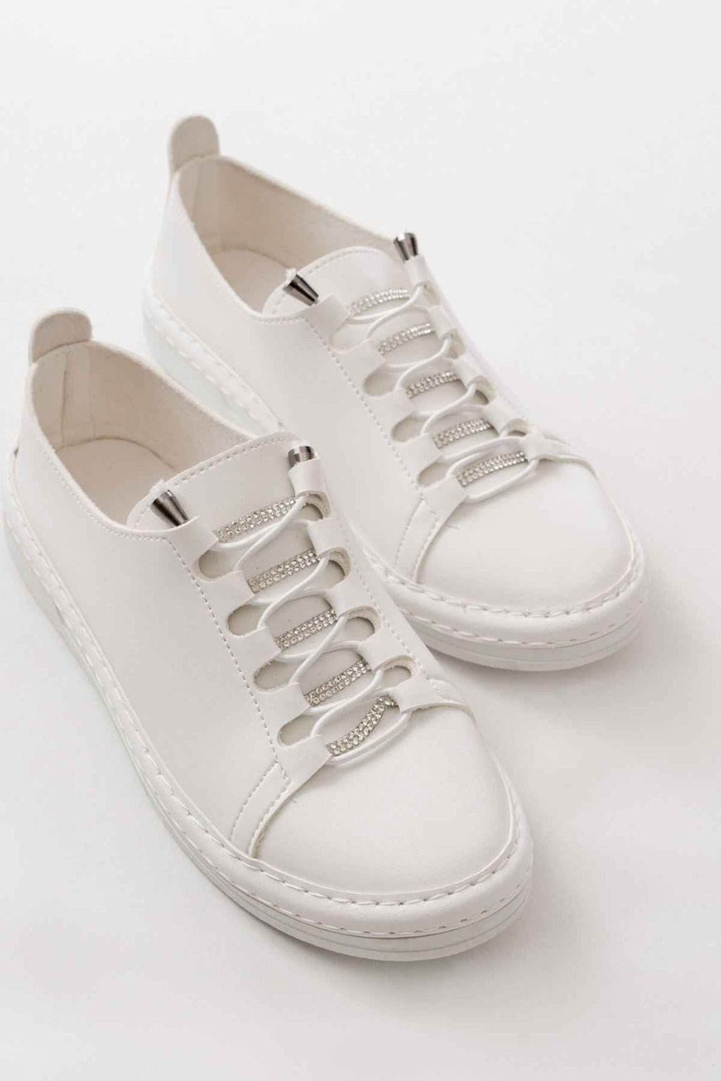 Ayakkabı Aşkı Mk-9026 Beyaz Bağcıklı  Taş Aksesuarlı Günlük Spor Ayakkabı