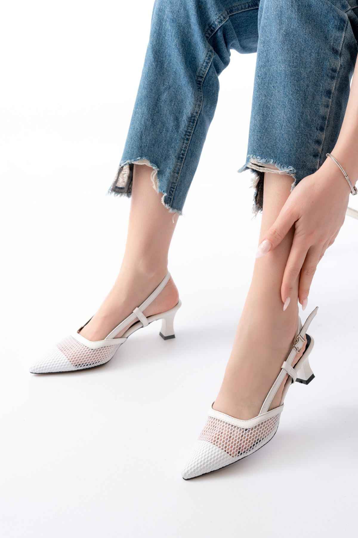 Ayakkabı Aşkı K-607 Beyaz Günlük Fileli Arkası Açık 7 Cm Topuklu Bayan Ayakkabı