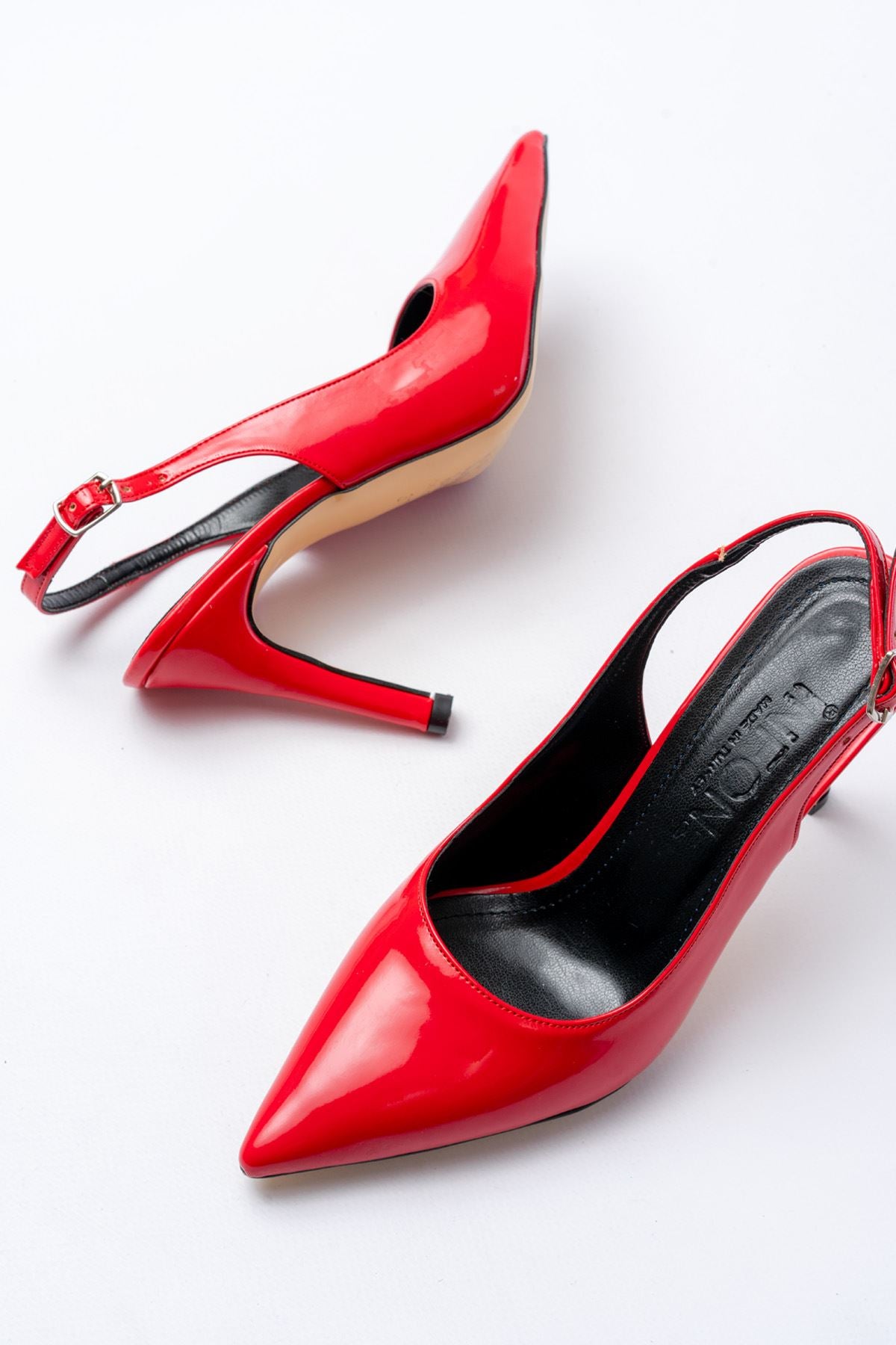 Ayakkabı Aşkı Kırmızı Rugan Günlük Arkası Açık 9 cm Topuklu Kadın Ayakkabı - Ayakkabı Aşkı