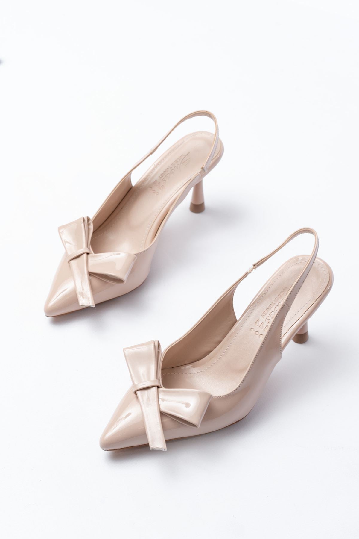 Ayakkabı Aşkı İNF-4501 Bej Rugan Günlük Arkası Açık Fiyonklu Topuklu Bayan Ayakkabı - Ayakkabı Aşkı