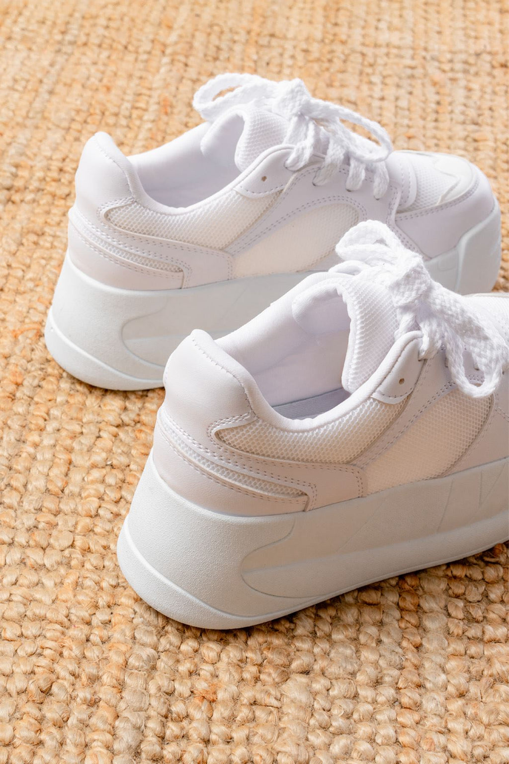 Ayakkabı Aşkı Beyaz Garni Bağcıklı Fileli Yüksek Taban Günlük Spor Ayakkabı - Ayakkabı Aşkı