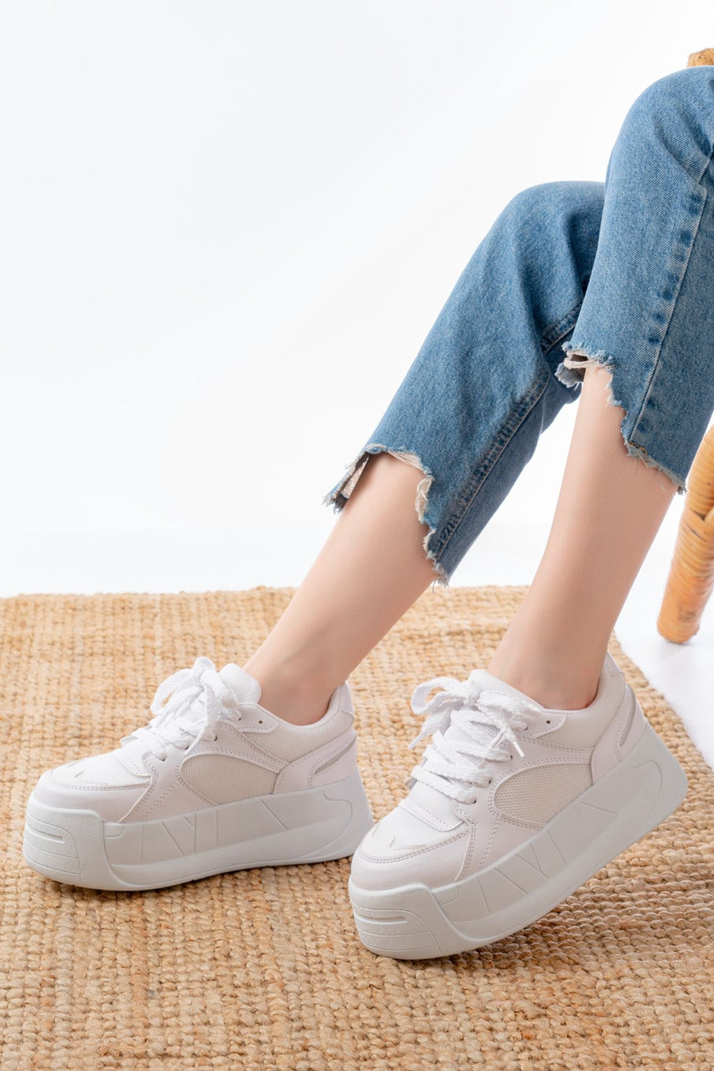 Ayakkabı Aşkı Beyaz Garni Bağcıklı Fileli Yüksek Taban Günlük Spor Ayakkabı - Ayakkabı Aşkı