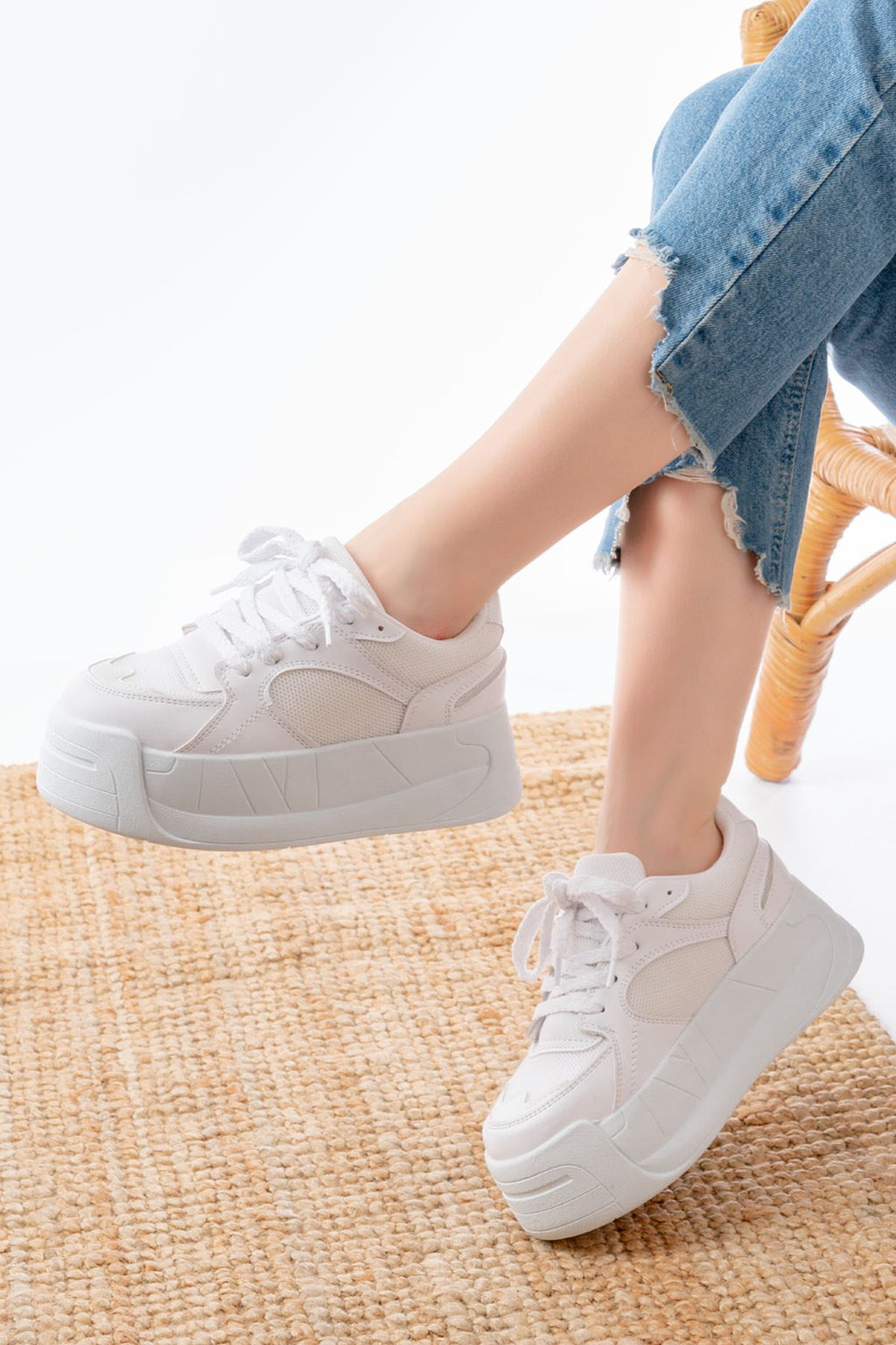 Ayakkabı Aşkı Beyaz Garni Bağcıklı Fileli Yüksek Taban Günlük Spor Ayakkabı - Ayakkabı Aşkı