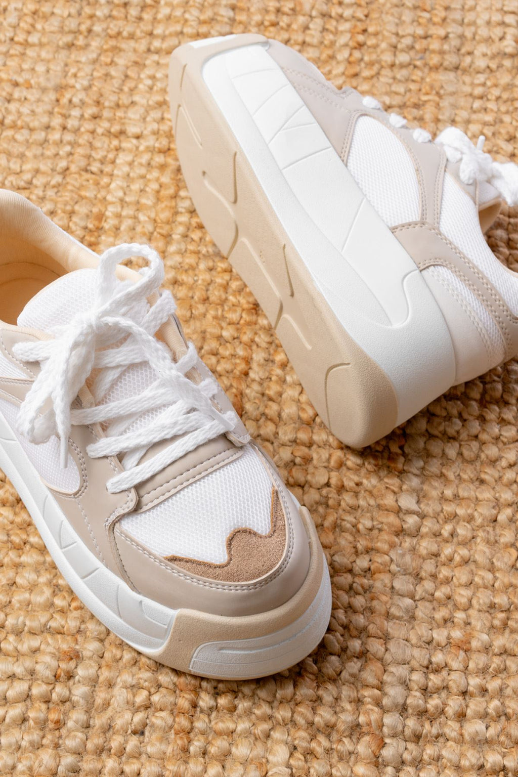 Ayakkabı Aşkı Bej Garni Bağcıklı Fileli Yüksek Taban Günlük Spor Ayakkabı - Ayakkabı Aşkı