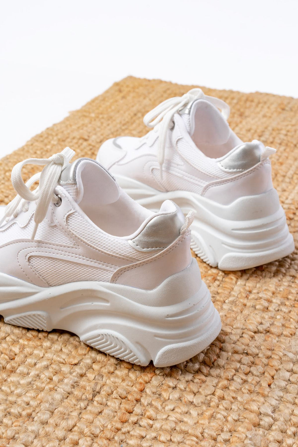 Ayakkabı Aşkı Beyaz Gümüş Bağcıklı Fileli Günlük Spor Ayakkabı - Ayakkabı Aşkı