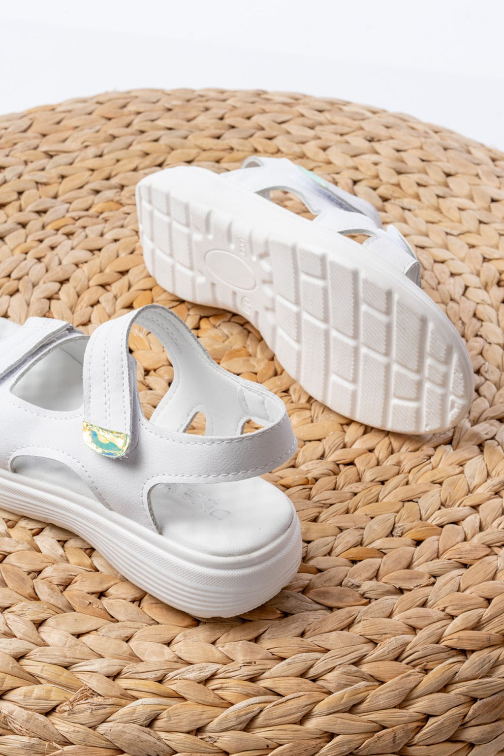 Ayakkabı Aşkı Beyaz Baret Cırtlı Dikişli Günlük Kadın Sandalet - Ayakkabı Aşkı