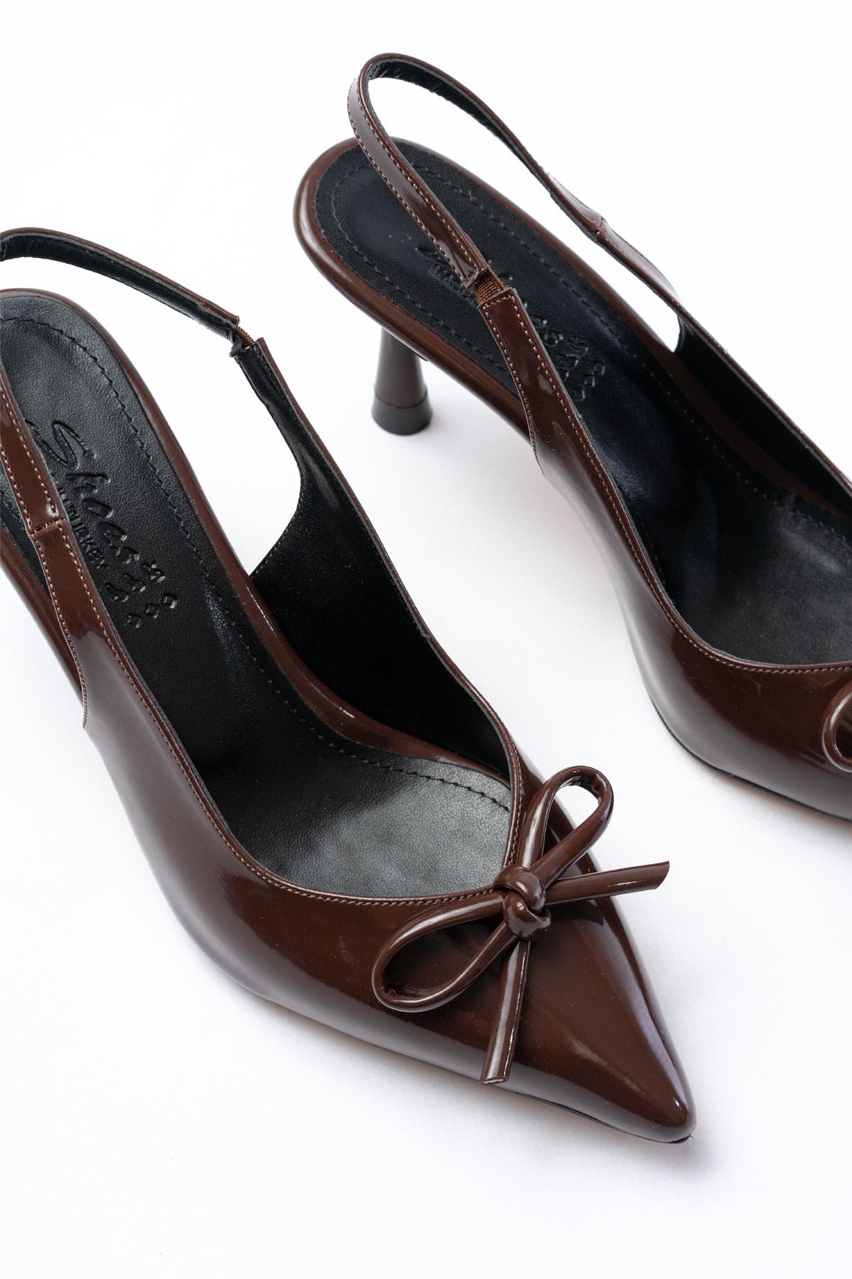 Ayakkabı Aşkı İNF-45 Kahve Rugan Günlük Arkası Açık Fiyonklu Topuklu Bayan Ayakkabı