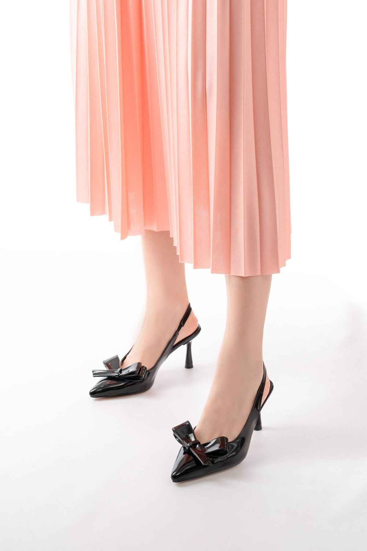 Ayakkabı Aşkı Inf-4501 Siyah Rugan Günlük Arkası Açık Fiyonklu Topuklu Bayan Ayakkabı