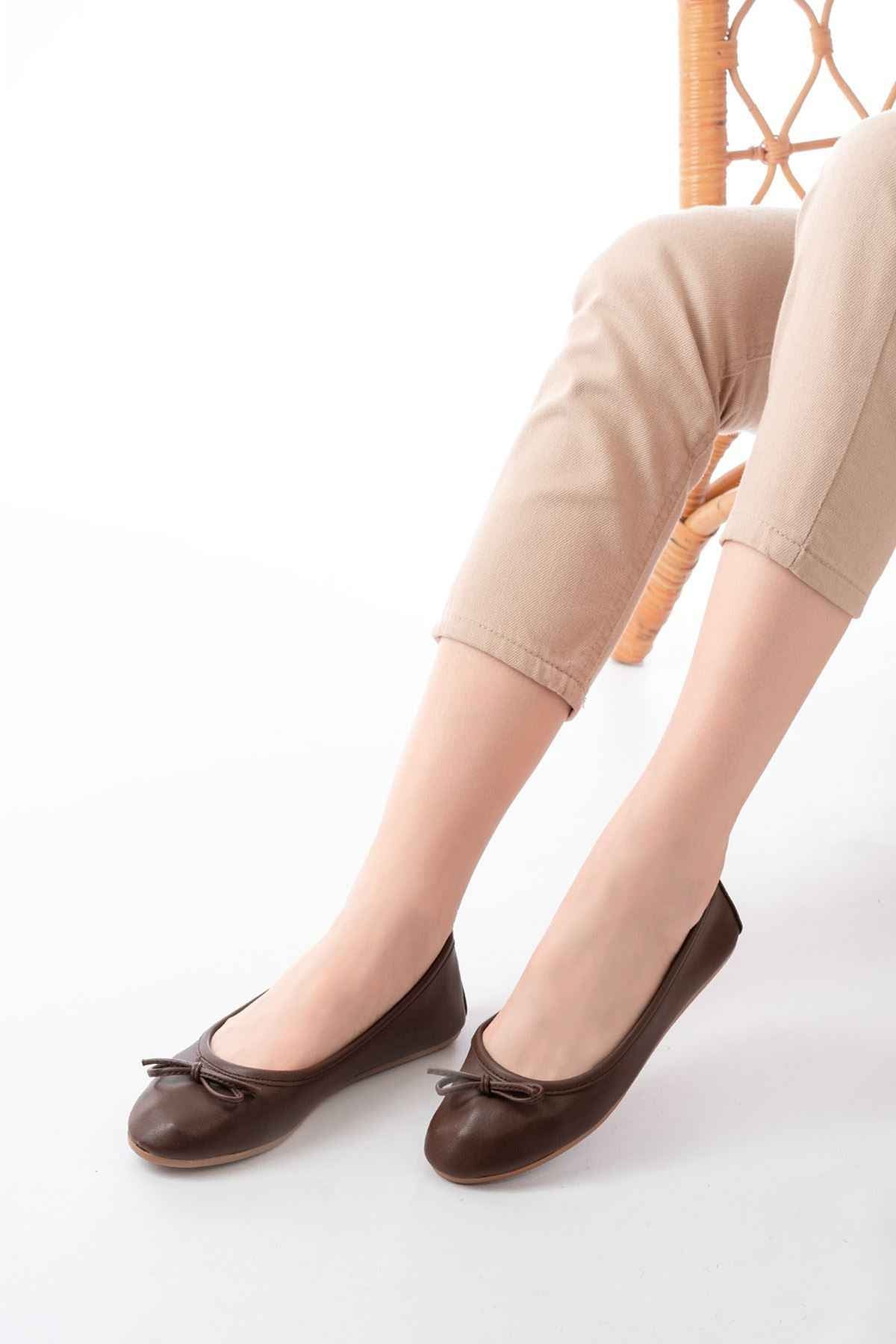 Ayakkabı Aşkı 6101 Kahve Günlük  Fiyonklu Kadın Babet