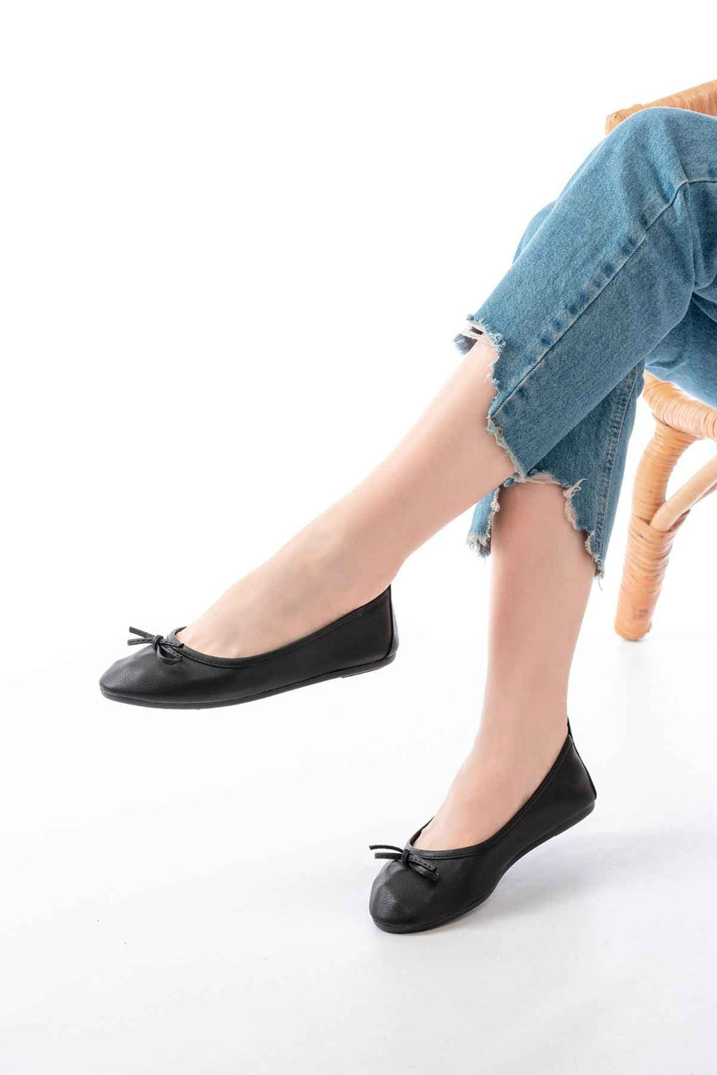 Ayakkabı Aşkı 6101 Siyah Günlük  Fiyonklu Kadın Babet