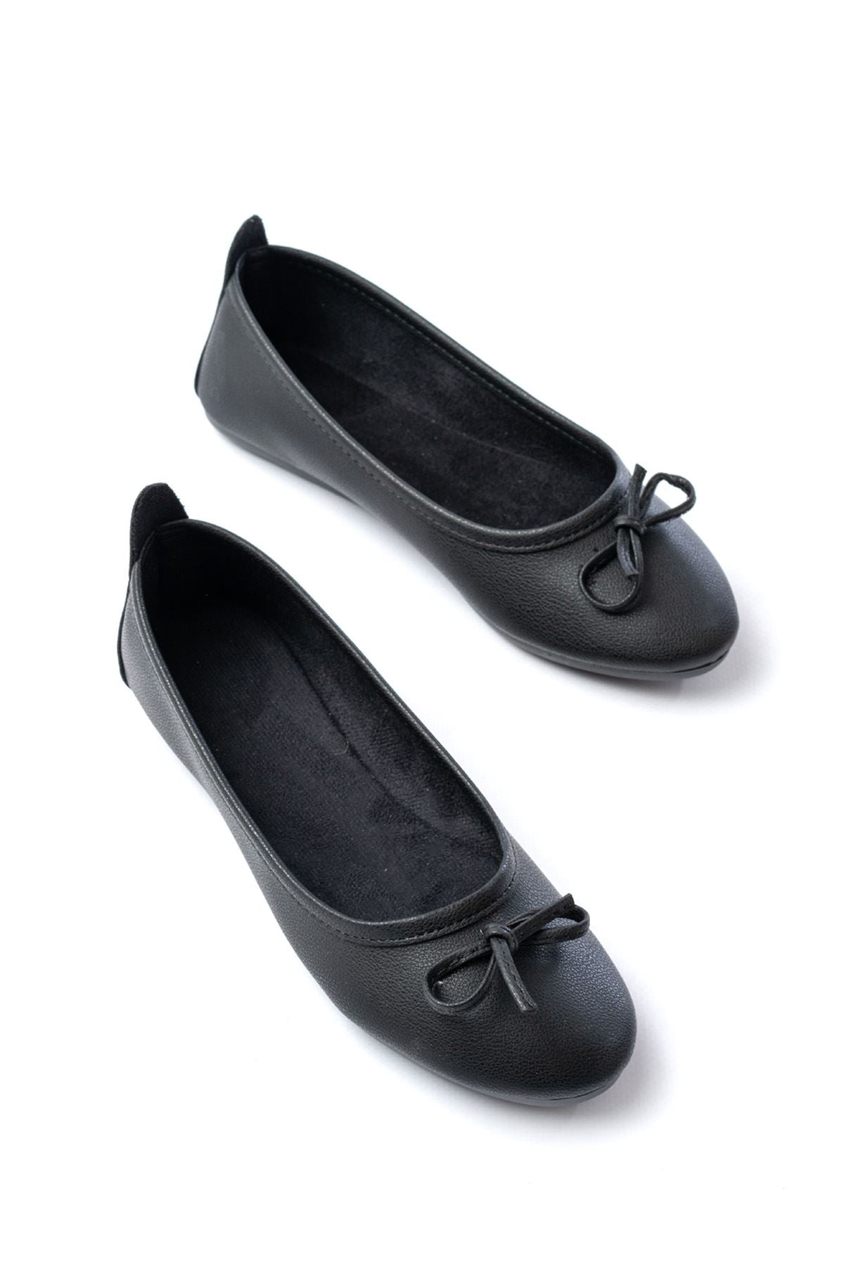 Ayakkabı Aşkı 6101 Siyah Günlük Fiyonklu Kadın Babet