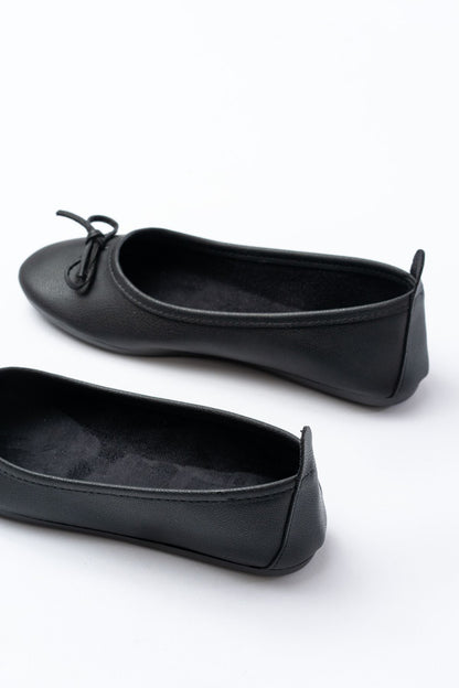 Ayakkabı Aşkı 6101 Siyah Günlük Fiyonklu Kadın Babet