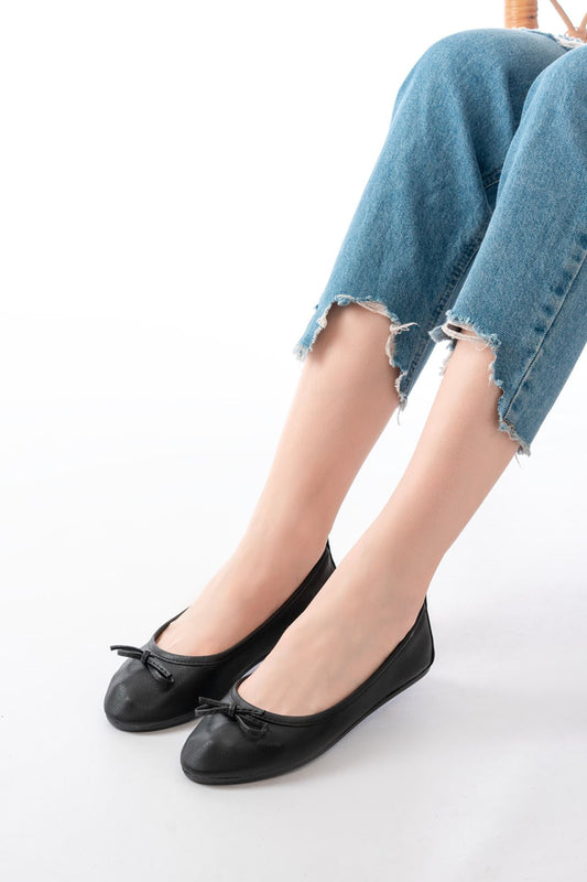 Ayakkabı Aşkı 6101 Siyah Günlük Fiyonklu Kadın Babet