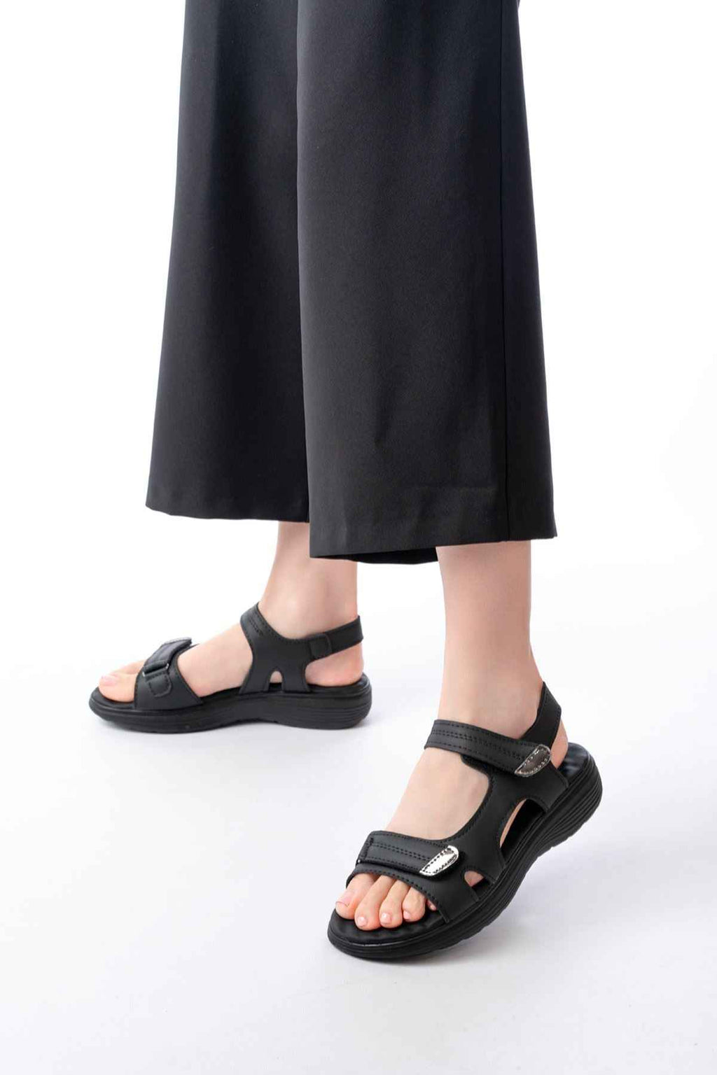 Ayakkabı Aşkı Dm-363  Siyah Baret Cırtlı Dikişli Günlük Kadın Sandalet