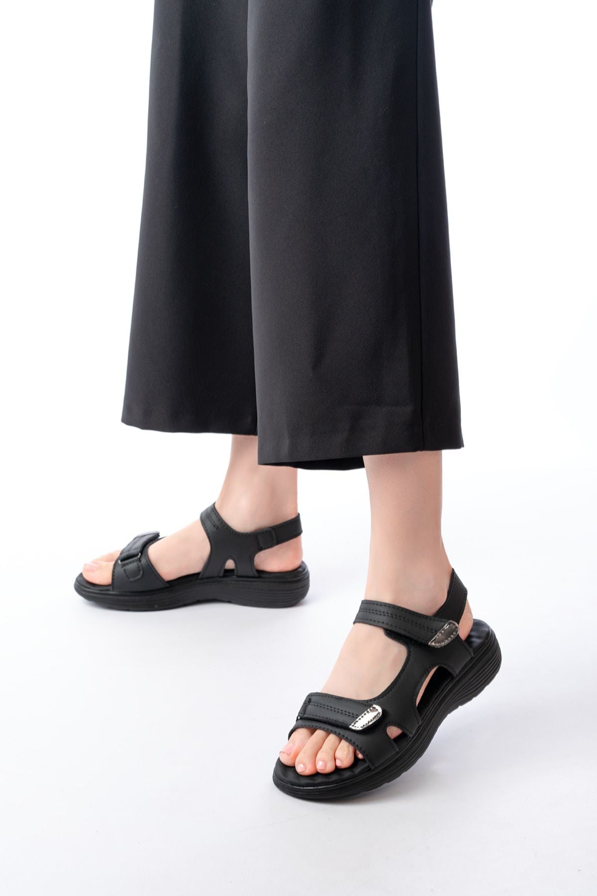 Ayakkabı Aşkı Siyah Baret Cırtlı Dikişli Günlük Kadın Sandalet