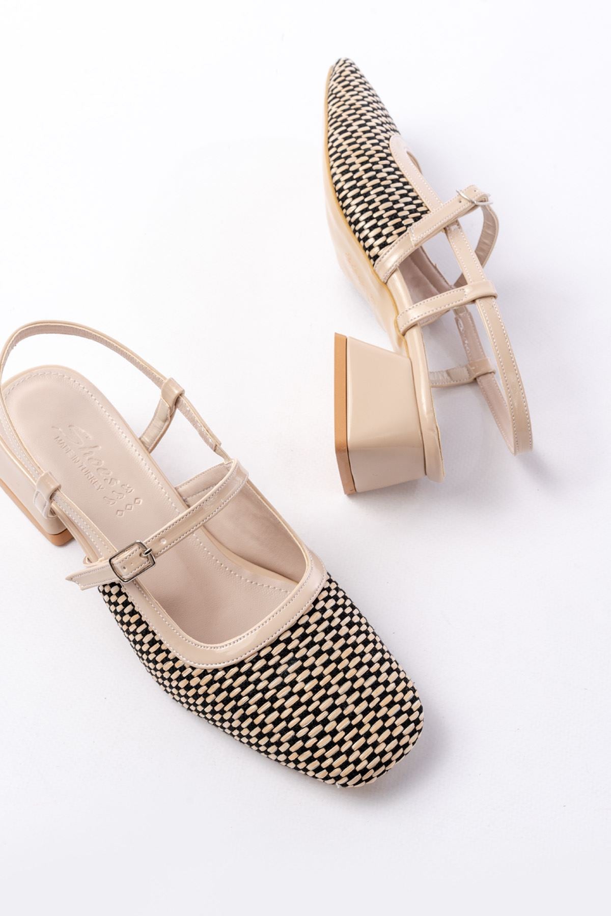 Ayakkabı Aşkı 72 Bej Desenli Arkası Açık Günlük Kadın Sandalet - Ayakkabı Aşkı