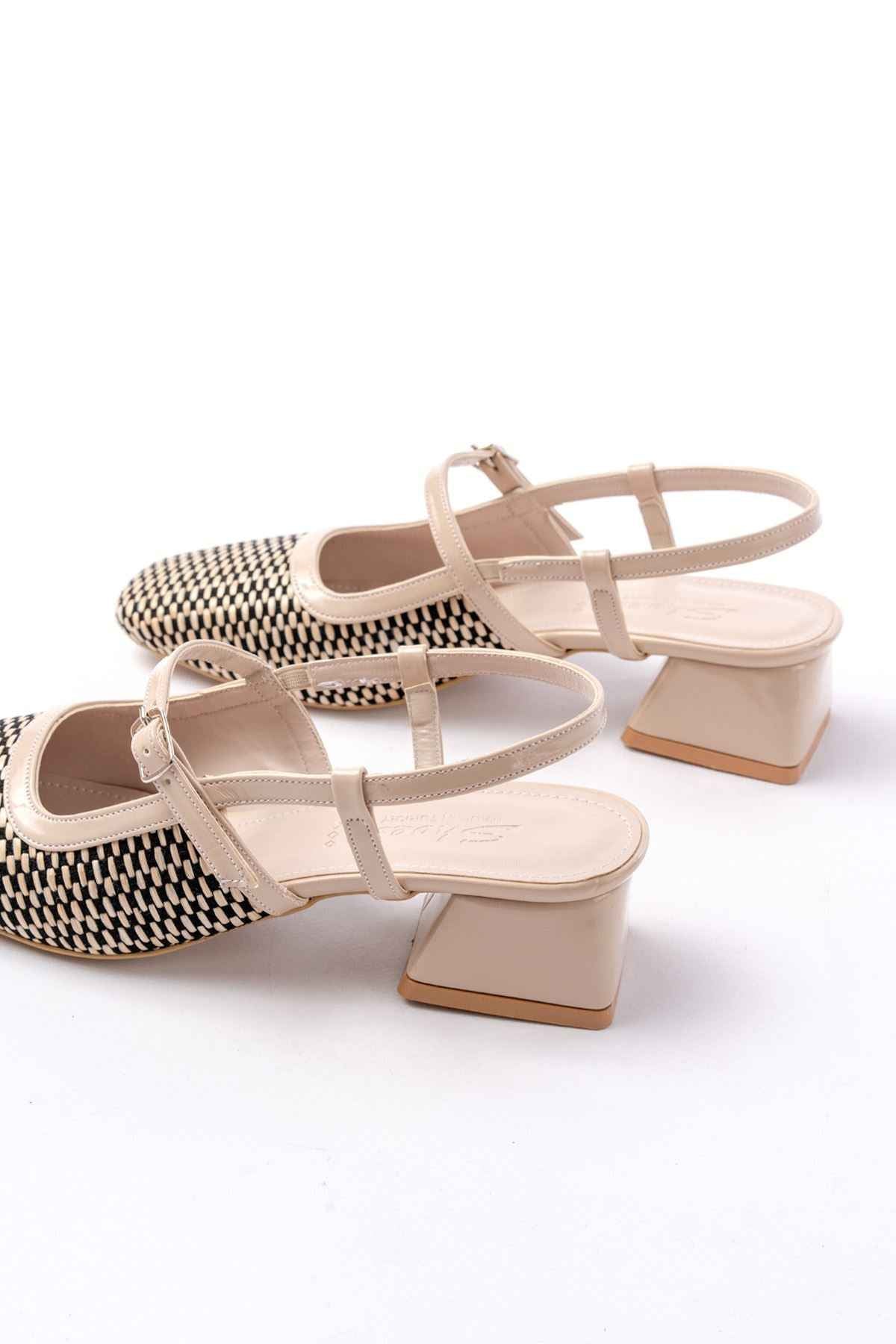 Ayakkabı Aşkı 720 Bej Desenli Arkası Açık Günlük Kadın Sandalet