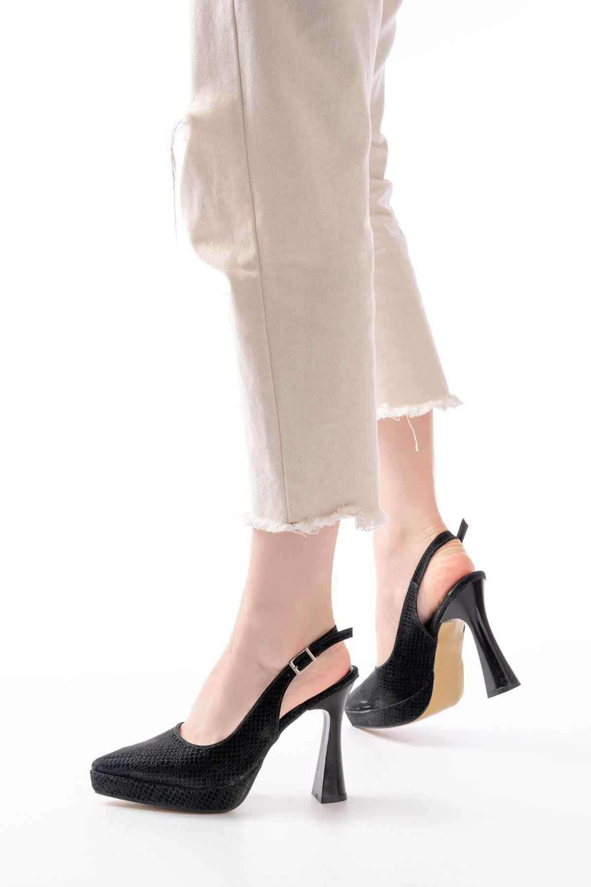 Ayakkabı Aşkı B-2101 Siyah Günlük Arkası Açık Yılan Desenli Topuklu Bayan Ayakkabı