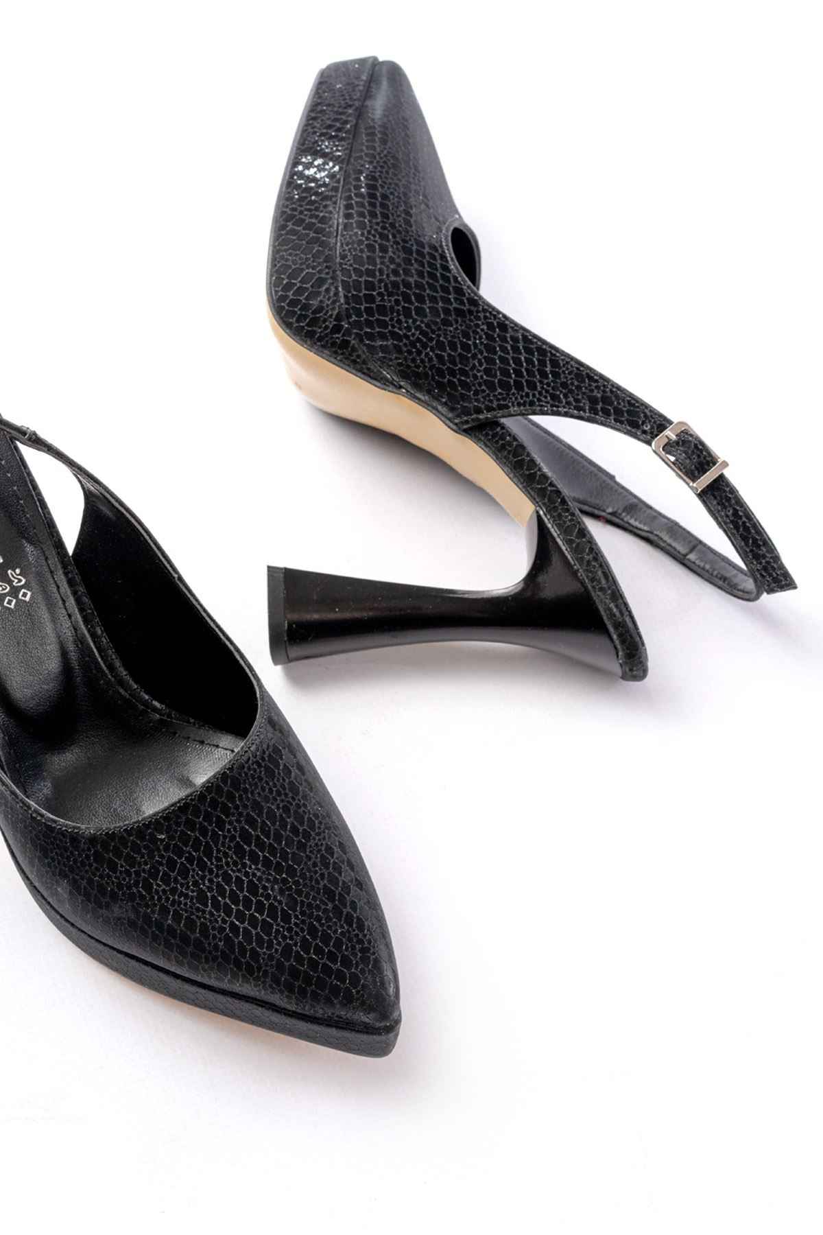Ayakkabı Aşkı B-2101 Siyah Günlük Arkası Açık Yılan Desenli Topuklu Bayan Ayakkabı