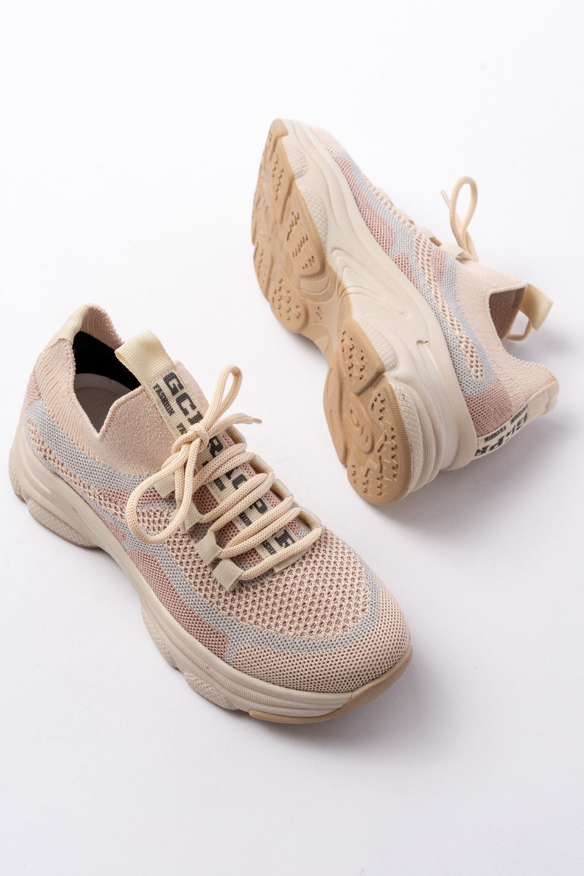 Ayakkabı Aşkı 3001 Bej Bağcıklı Fileli Günlük Spor Ayakkabı - Ayakkabı Aşkı