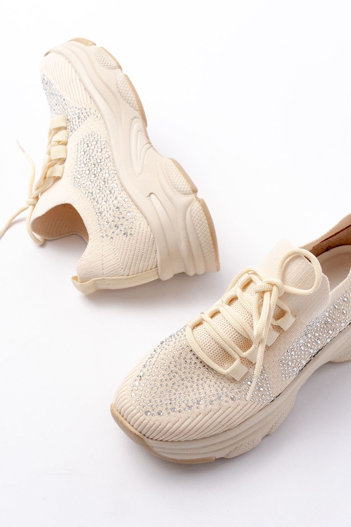 Ayakkabı Aşkı Bej Bağcıklı Fileli Taş Aksesuarlı Günlük Spor Ayakkabı