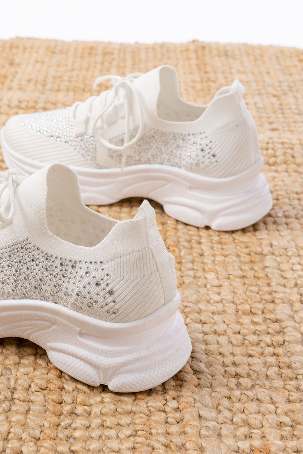 Ayakkabı Aşkı 3002 Beyaz Bağcıklı Fileli Taş Aksesuarlı Günlük Spor Ayakkabı - Ayakkabı Aşkı