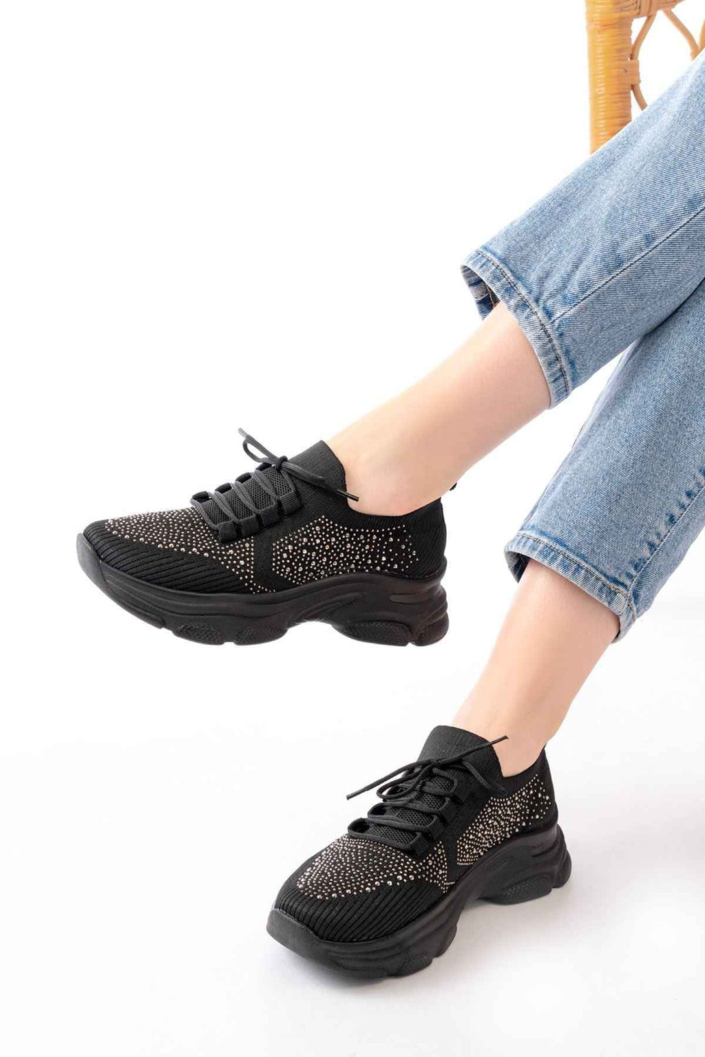 Ayakkabı Aşkı 3002  Siyah Bağcıklı Fileli Taş Aksesuarlı Günlük Spor Ayakkabı