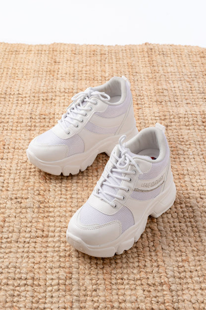 Ayakkabı Aşkı Beyaz Bağcıklı Fileli Taş Aksesuarlı Günlük Spor Ayakkabı