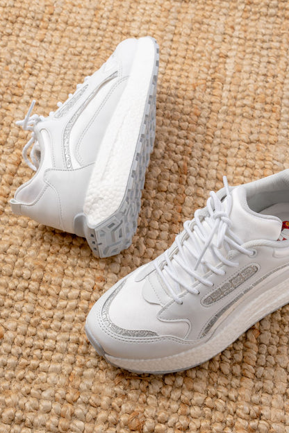 Ayakkabı Aşkı Beyaz Bağcıklı Saten Taş Aksesuarlı Günlük Spor Ayakkabı
