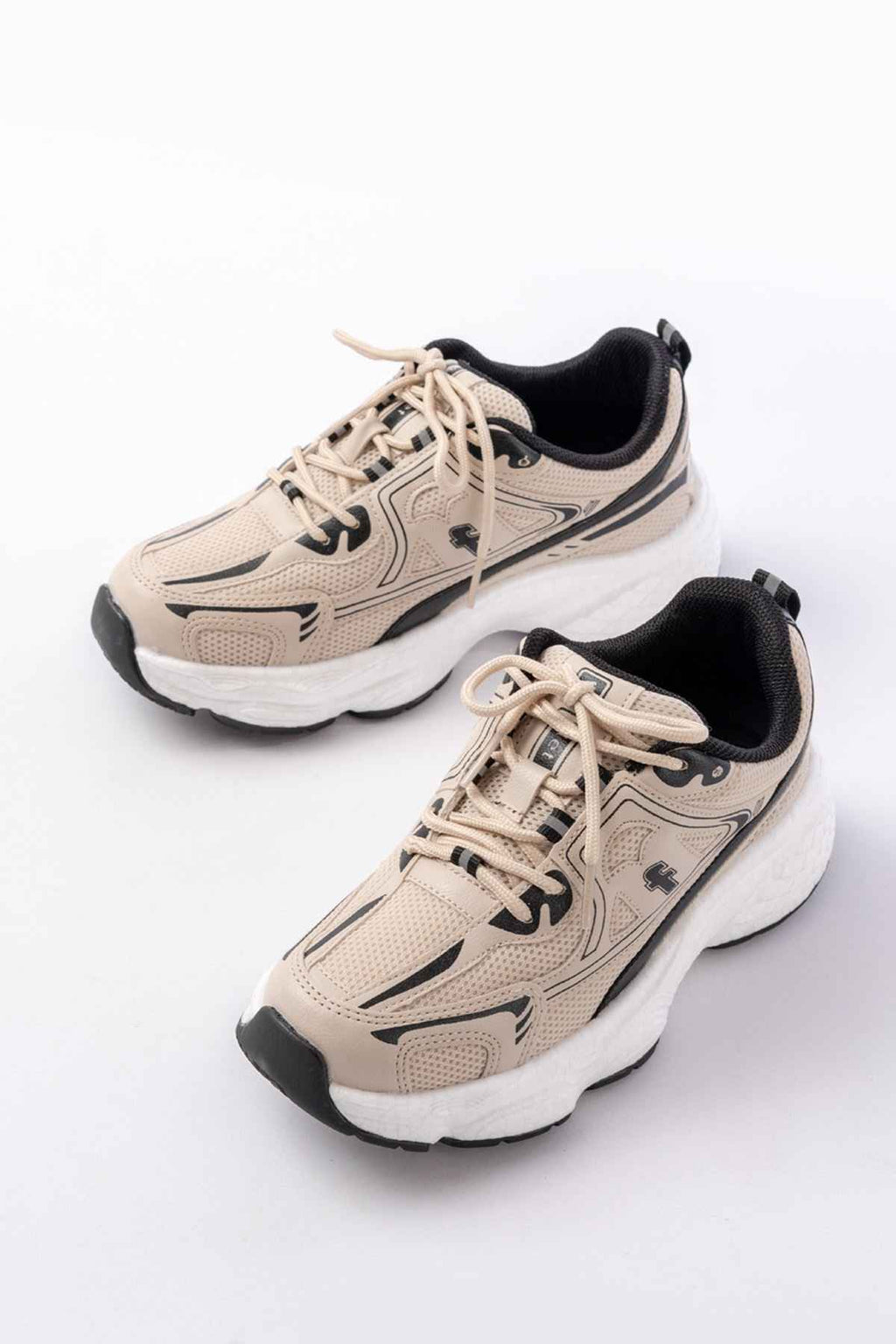 Ayakkabı Aşkı F-329 Bej Günlük Bağcıklı Siyah Desenli Yazlık Spor Ayakkabı
