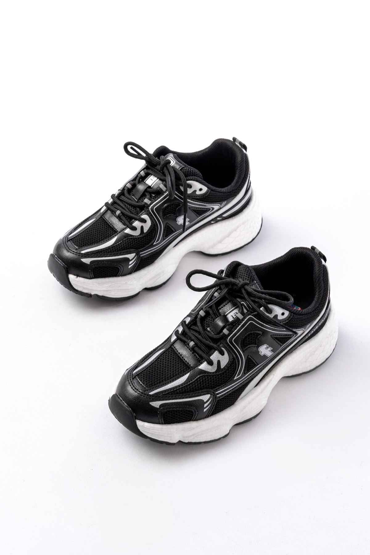 Ayakkabı Aşkı F-329 Siyah Günlük Bağcıklı Beyaz Tabanlı Yazlık Spor Ayakkabı