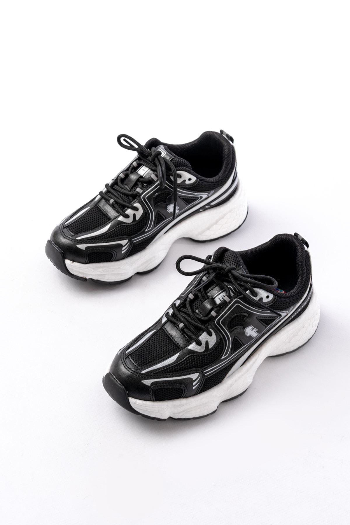 Ayakkabı Aşkı Siyah Günlük Bağcıklı Beyaz Tabanlı Yazlık Spor Ayakkabı