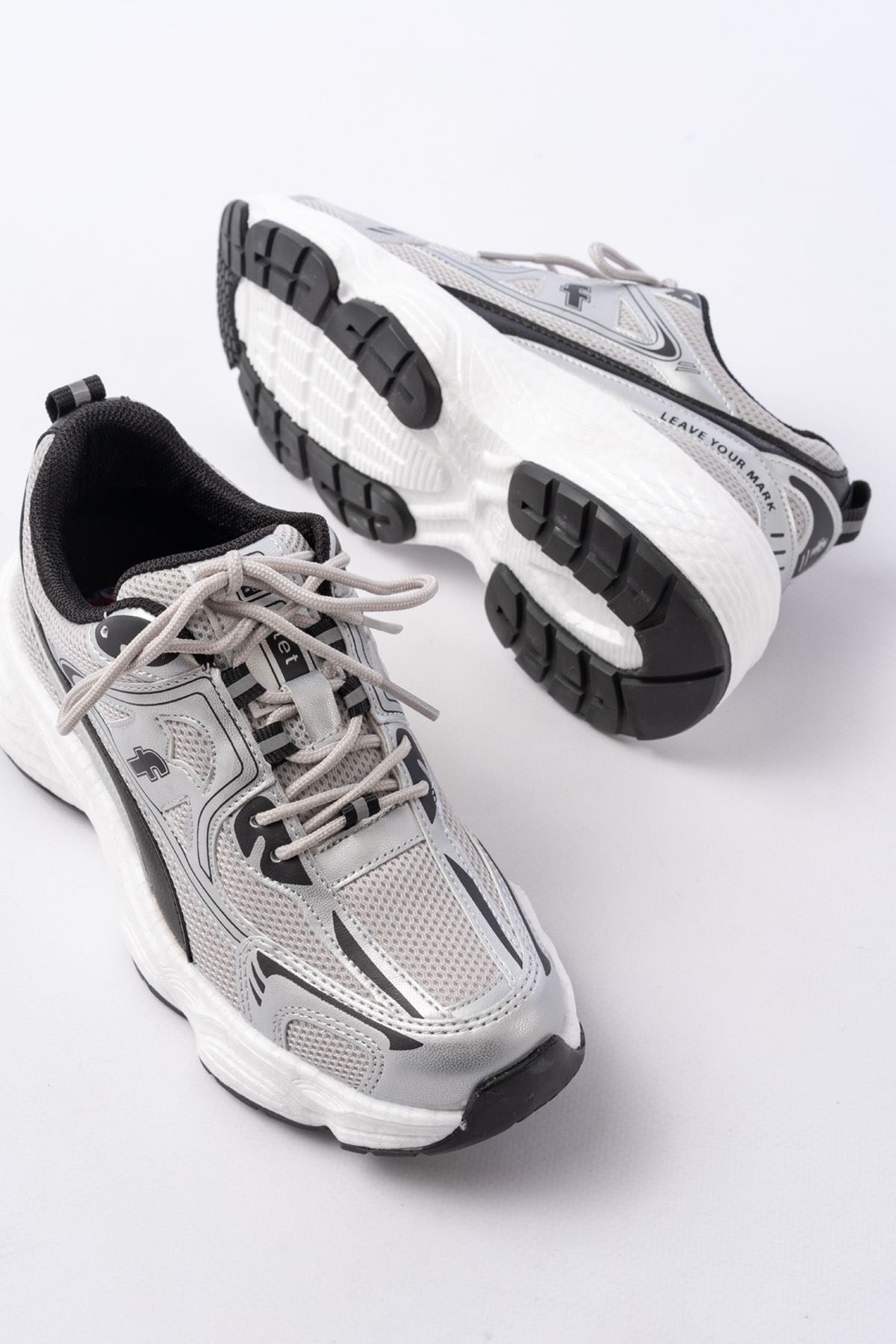 Ayakkabı Aşkı Gri Günlük Bağcıklı Beyaz Tabanlı Yazlık Spor Ayakkabı