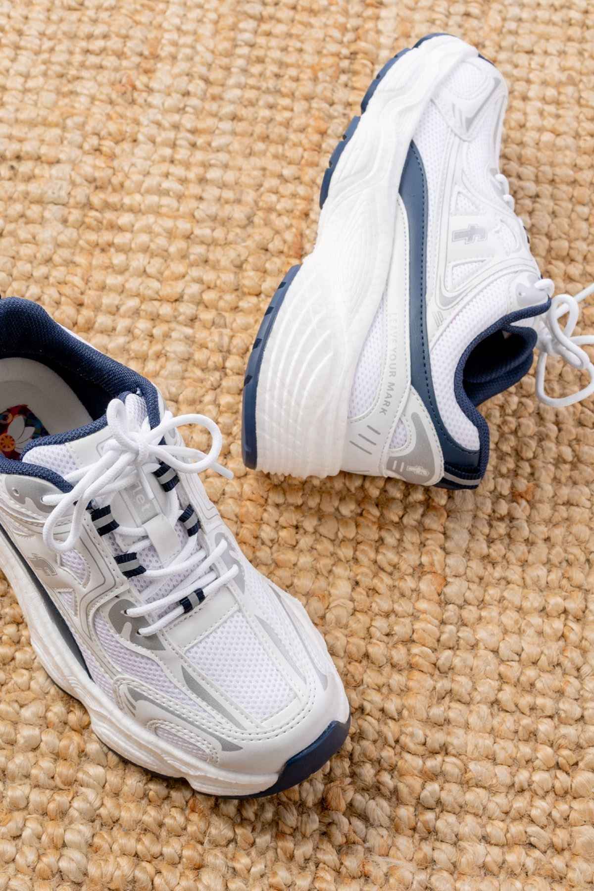 Ayakkabı Aşkı F-329 Beyaz Günlük Bağcıklı Lacivert Desenli Yazlık Spor Ayakkabı