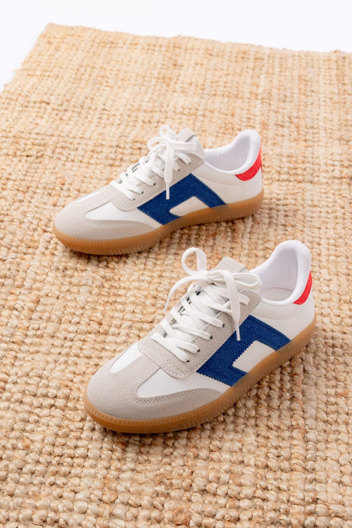 Ayakkabı Aşkı Beyaz Garni Bağcıklı Termo Taban Günlük Kadın Spor