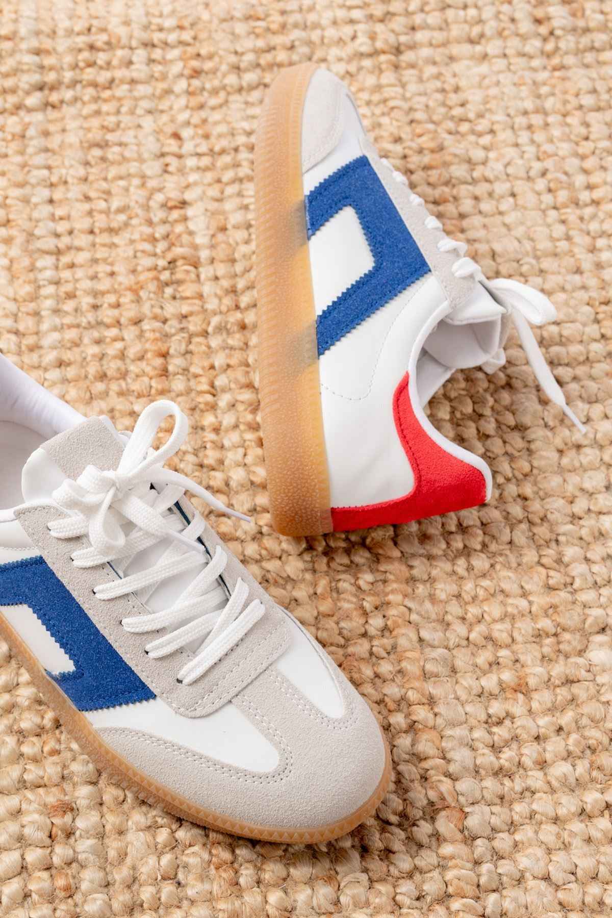 Ayakkabı Aşkı M-5007 Beyaz Garni  Bağcıklı Termo Taban Günlük Kadın Spor