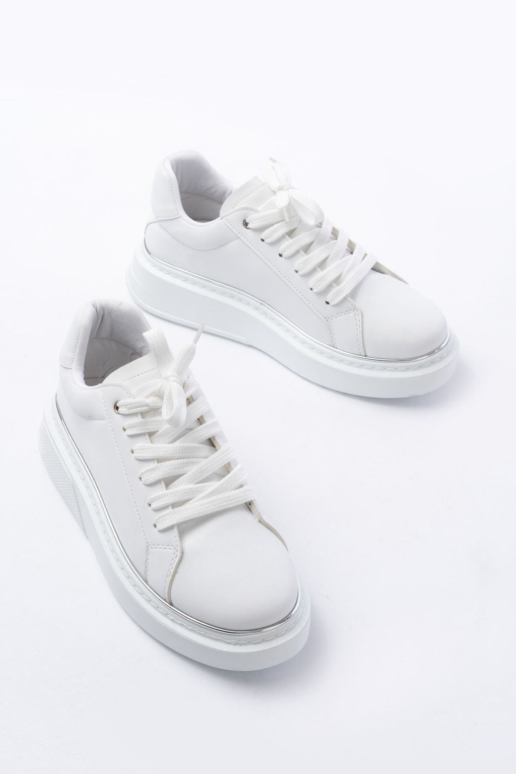 Ayakkabı Aşkı Beyaz Gümüş Bağcıklı Dikişli Günlük Spor Ayakkabı - Ayakkabı Aşkı