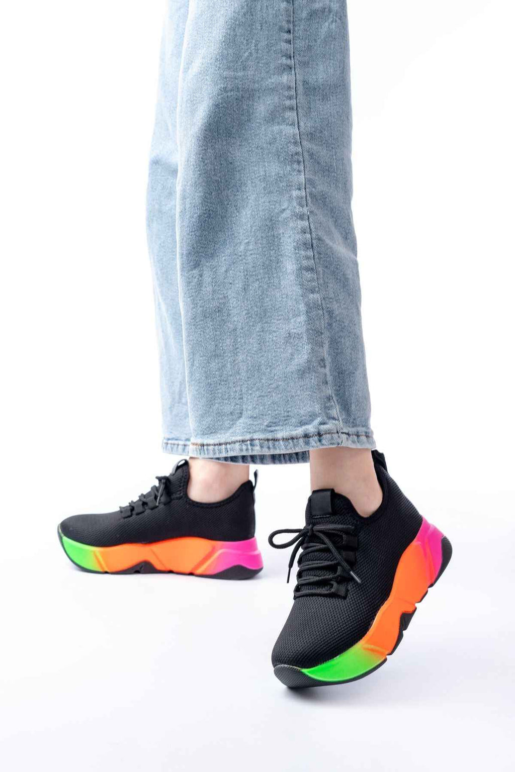 Ayakkabı Aşkı Rs-400  Siyah Bağcıklı Fileli Renkli Taban Günlük Kadın Spor