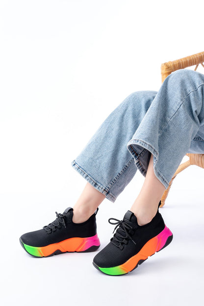Ayakkabı Aşkı Siyah Bağcıklı Fileli Renkli Taban Günlük Kadın Spor