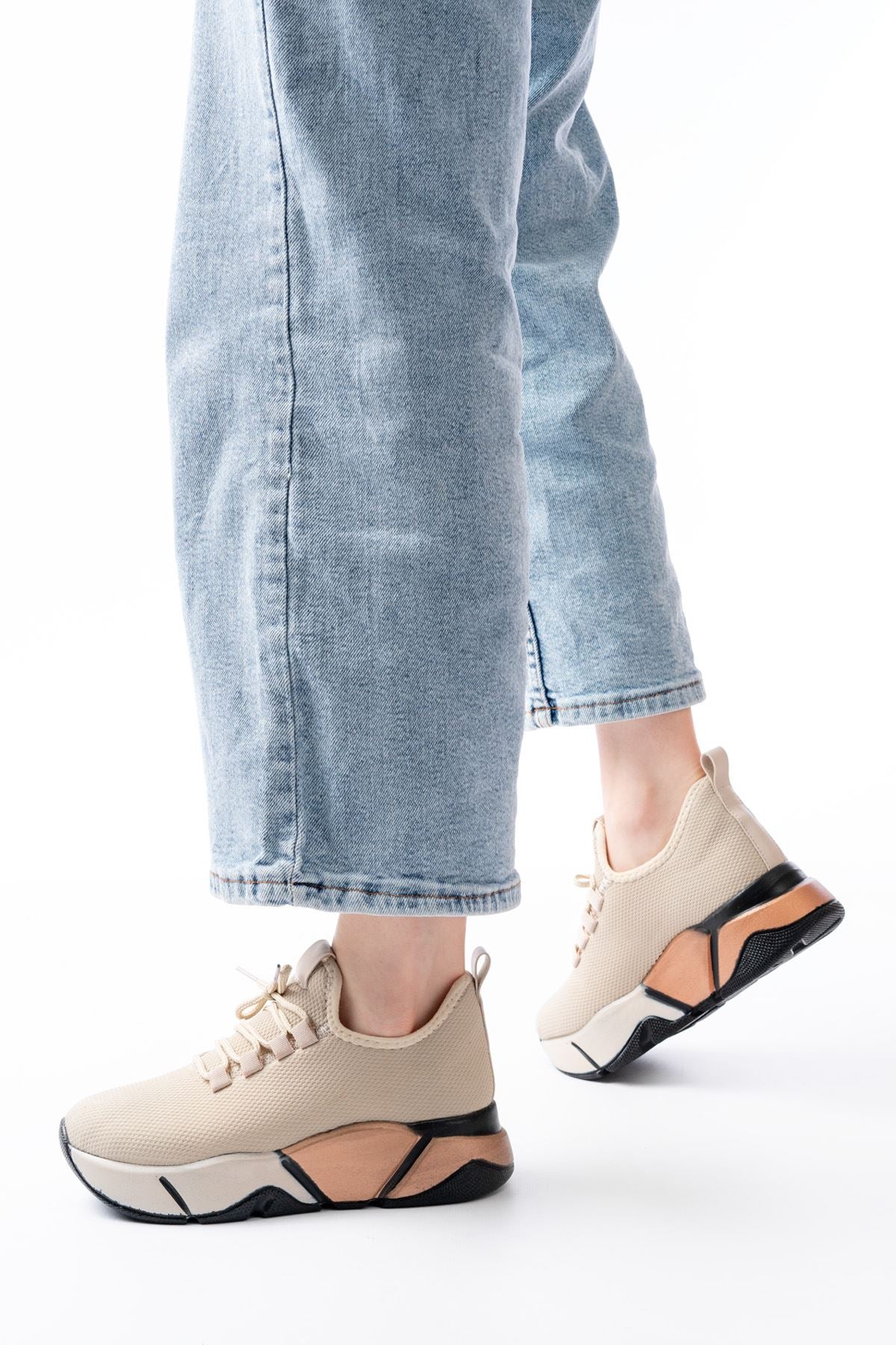 Ayakkabı Aşkı Bej Bağcıklı Fileli Renkli Taban Günlük Kadın Spor - Ayakkabı Aşkı