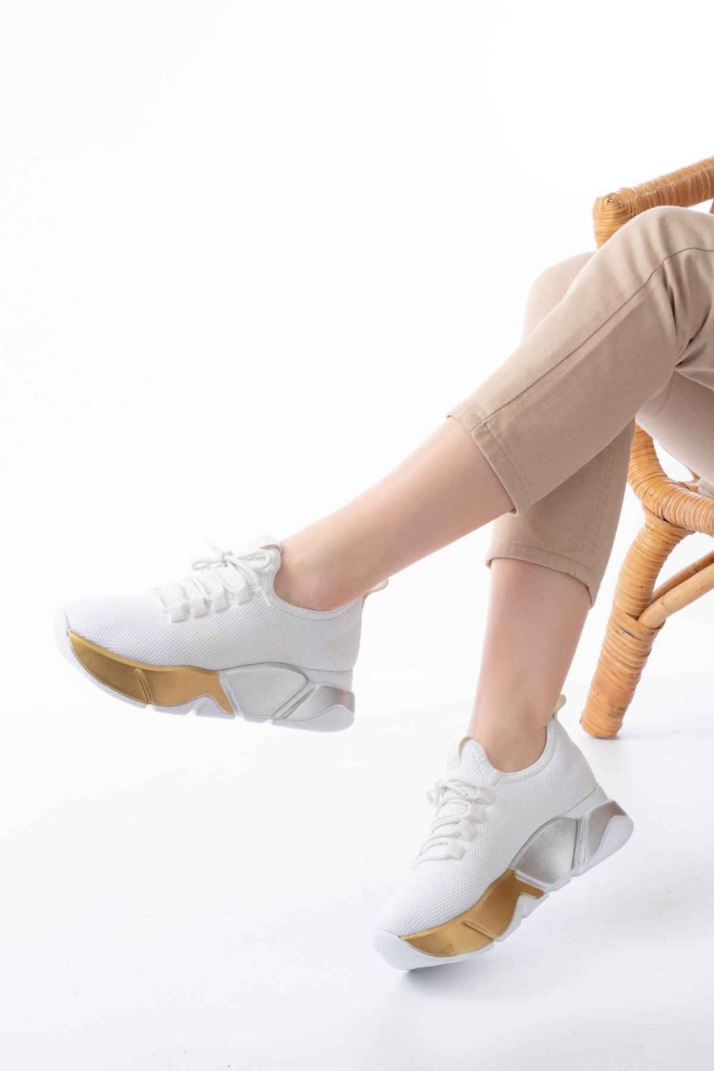 Ayakkabı Aşkı Rs-400  Beyaz Bağcıklı Fileli Renkli Taban Günlük Kadın Spor