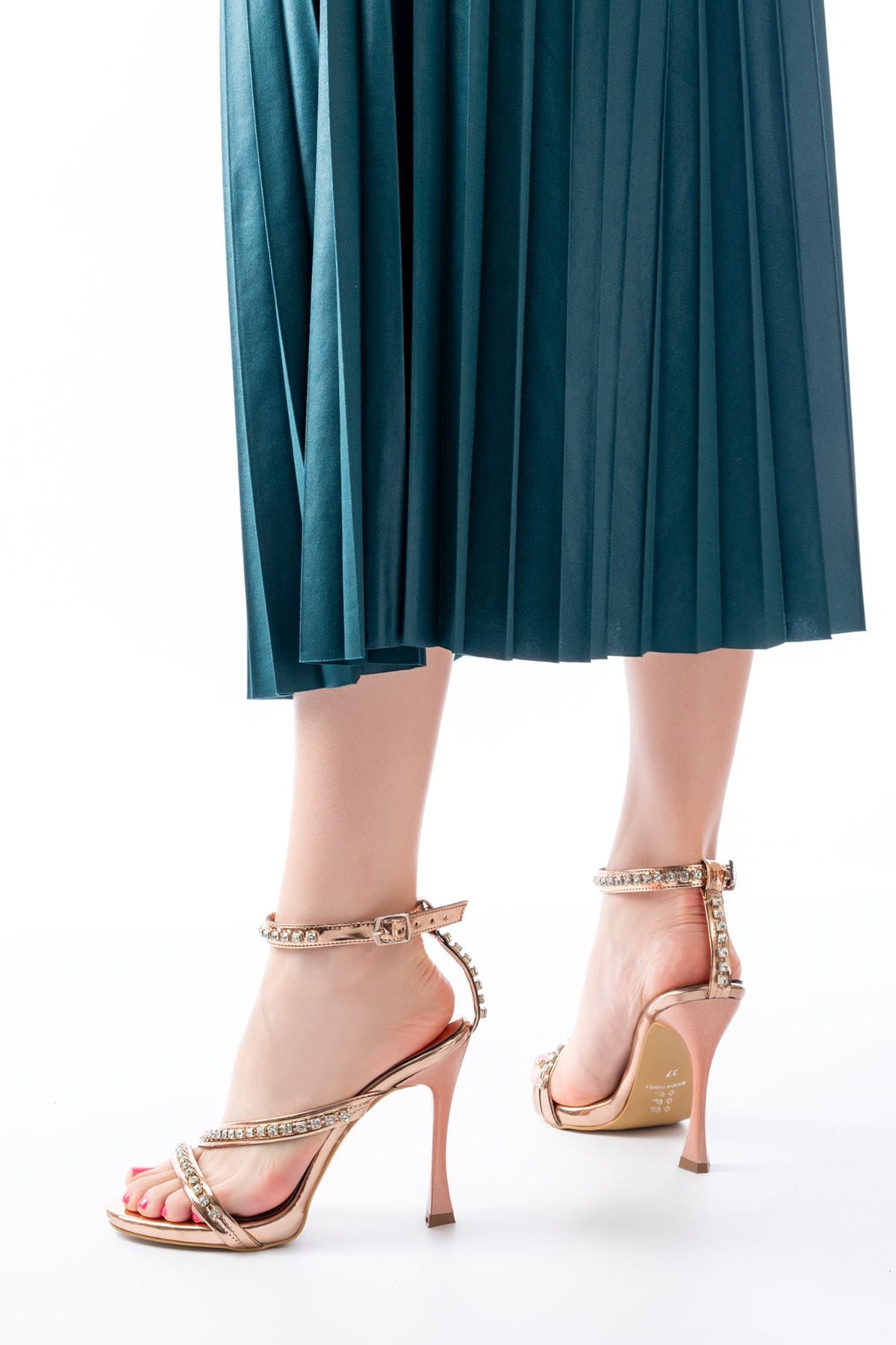 Ayakkabı Aşkı Rose Taşlı Vivet Platformlu Topuklu Kadın Ayakkabı - Ayakkabı Aşkı