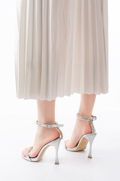 Ayakkabı Aşkı Gümüş Taş Aksesuarlı Platformlu Topuklu Kadın Terlik