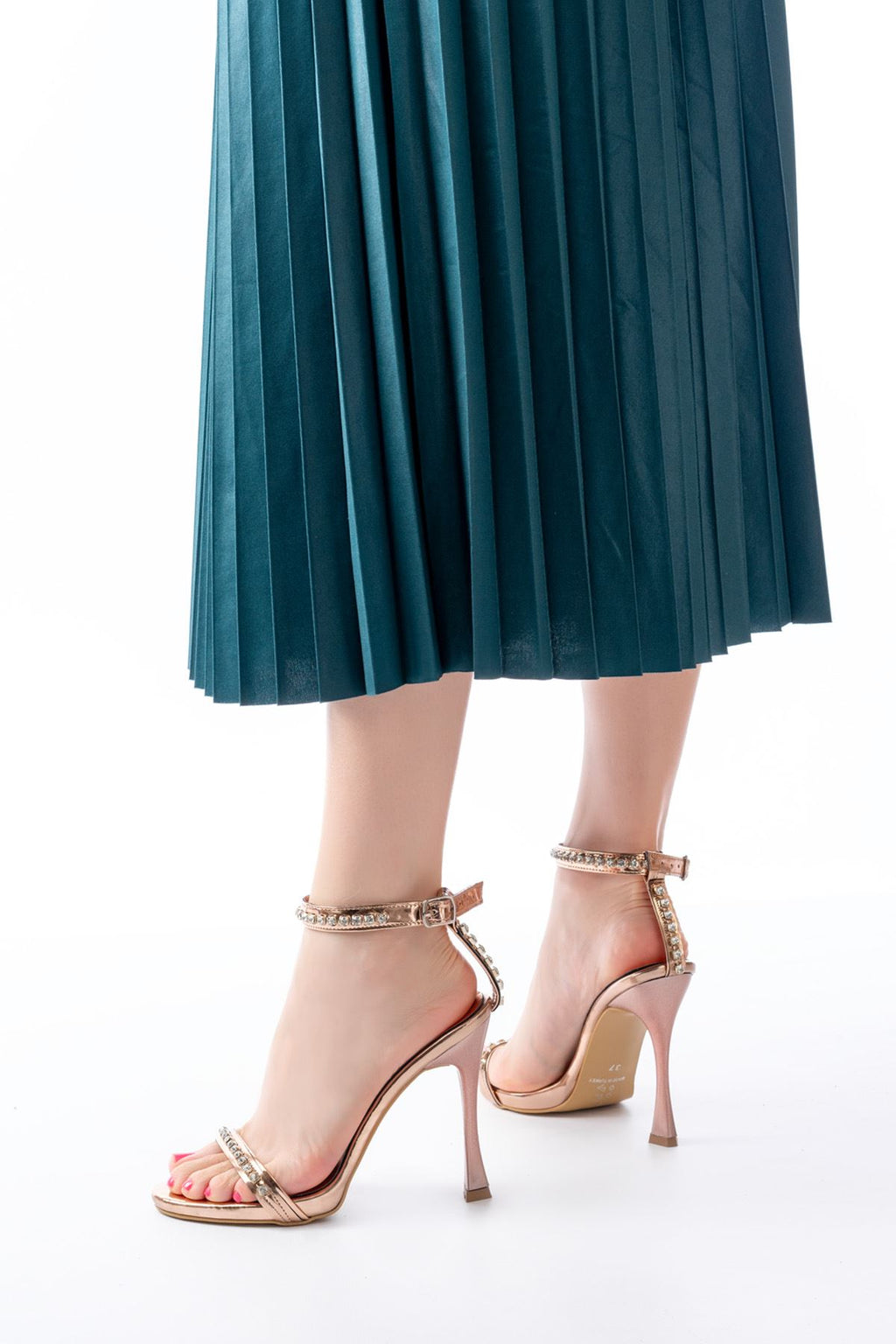 Ayakkabı Aşkı Rose Taş Aksesuarlı Platformlu Topuklu Kadın Terlik - Ayakkabı Aşkı