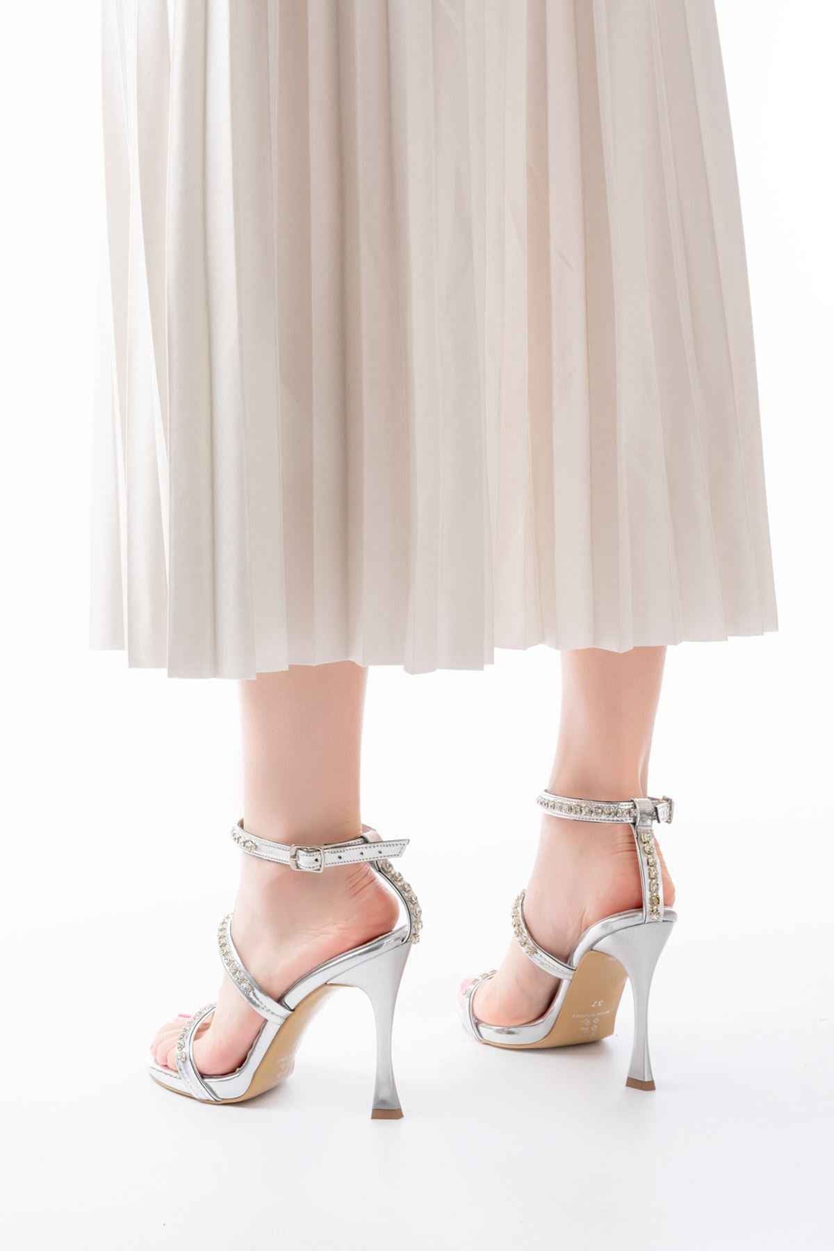 Ayakkabı Aşkı A-40 Gümüş Taşlı Platformlu Topuklu Kadın Ayakkabı